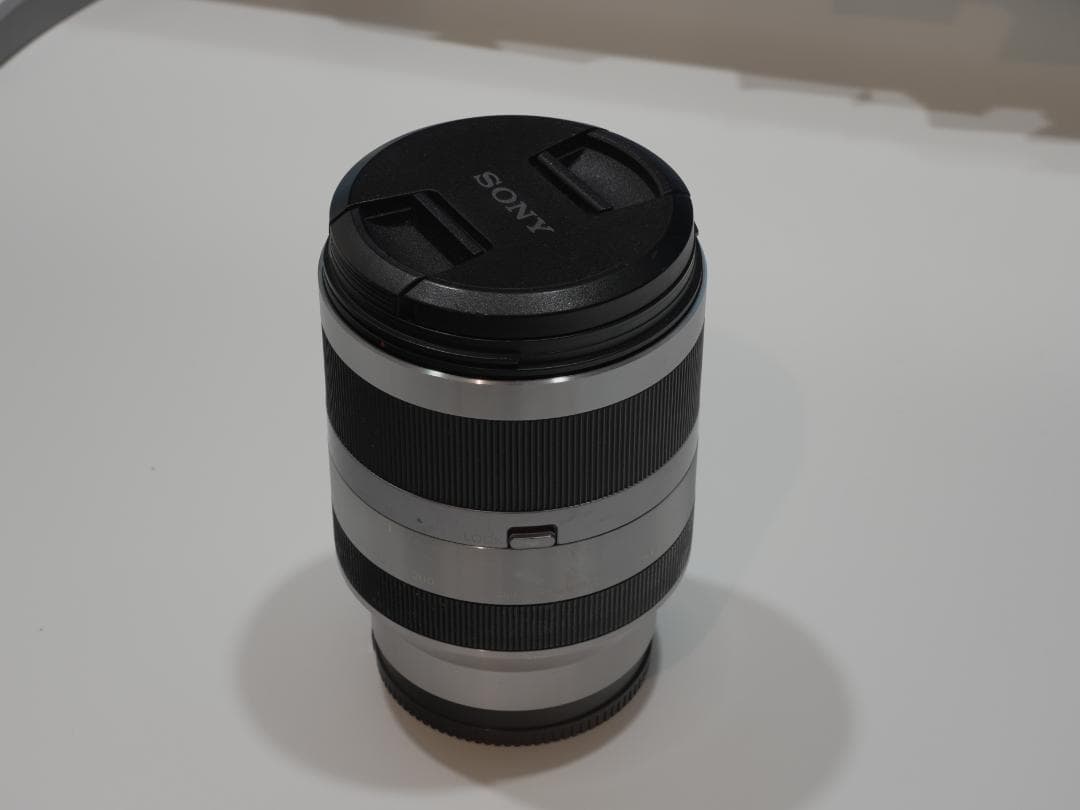 Sony 18-200mm f/3.5-6.3 OSS Eマウント APS-C