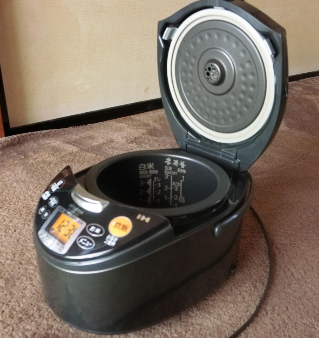 専用三菱 本炭釜NJ-KW061 中古極美品 小人数向け3.5合炊きHI炊飯器