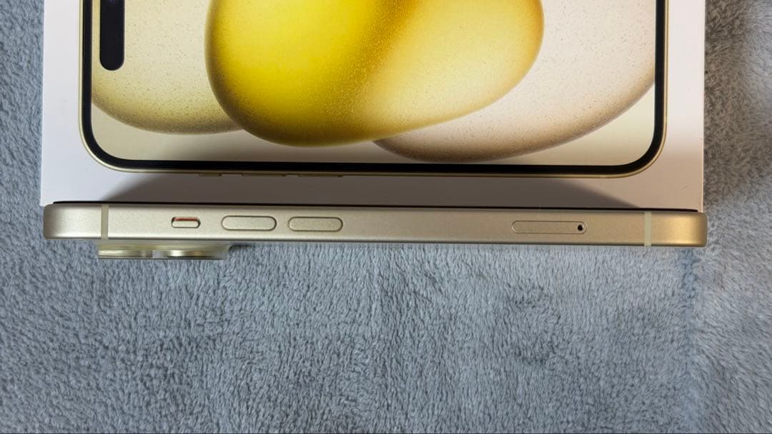 iPhone 15 256GB イエロー 89% 物理SIMカード