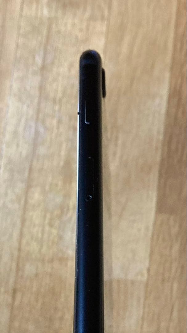 iPhone SE 第三世代 76% docomo SIMフリー 訳あり