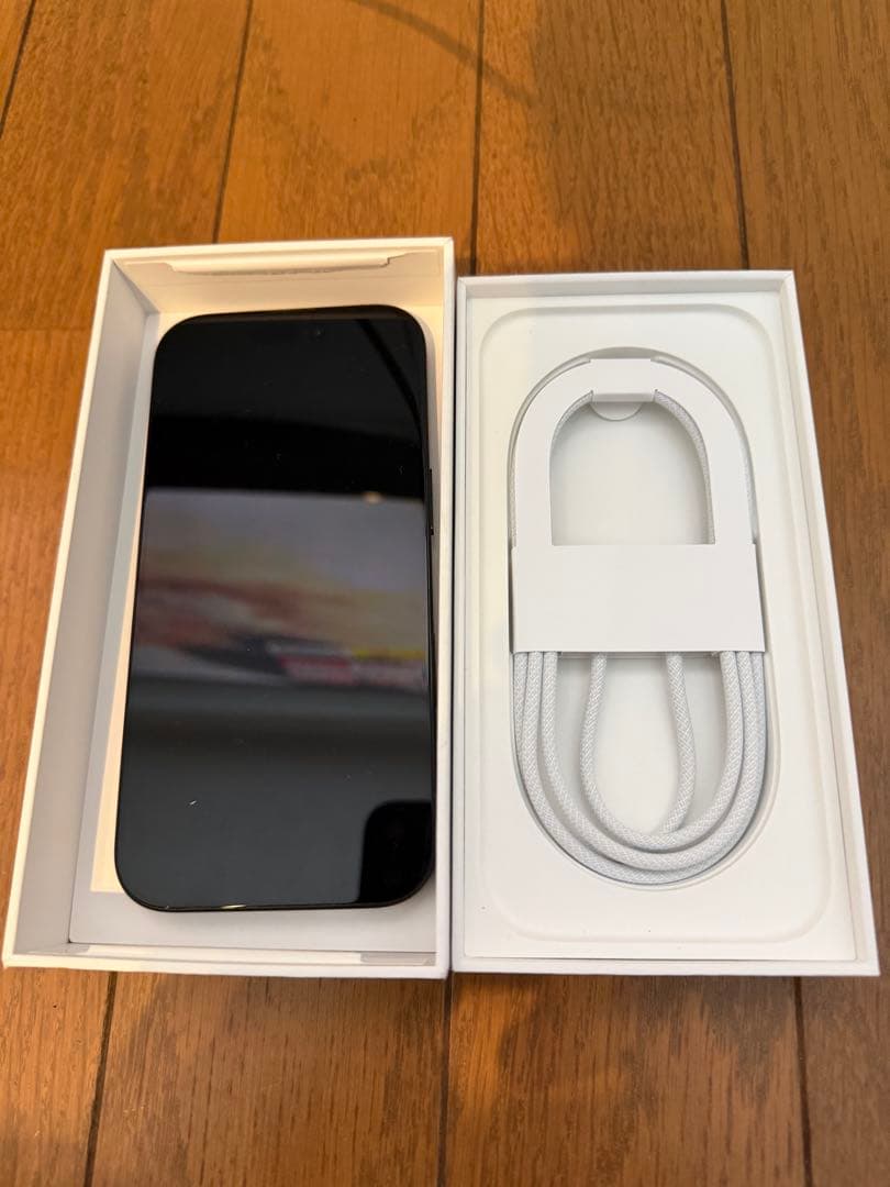 iPhone16 Pro 256GB ブラック SIMフリー 修理歴無し