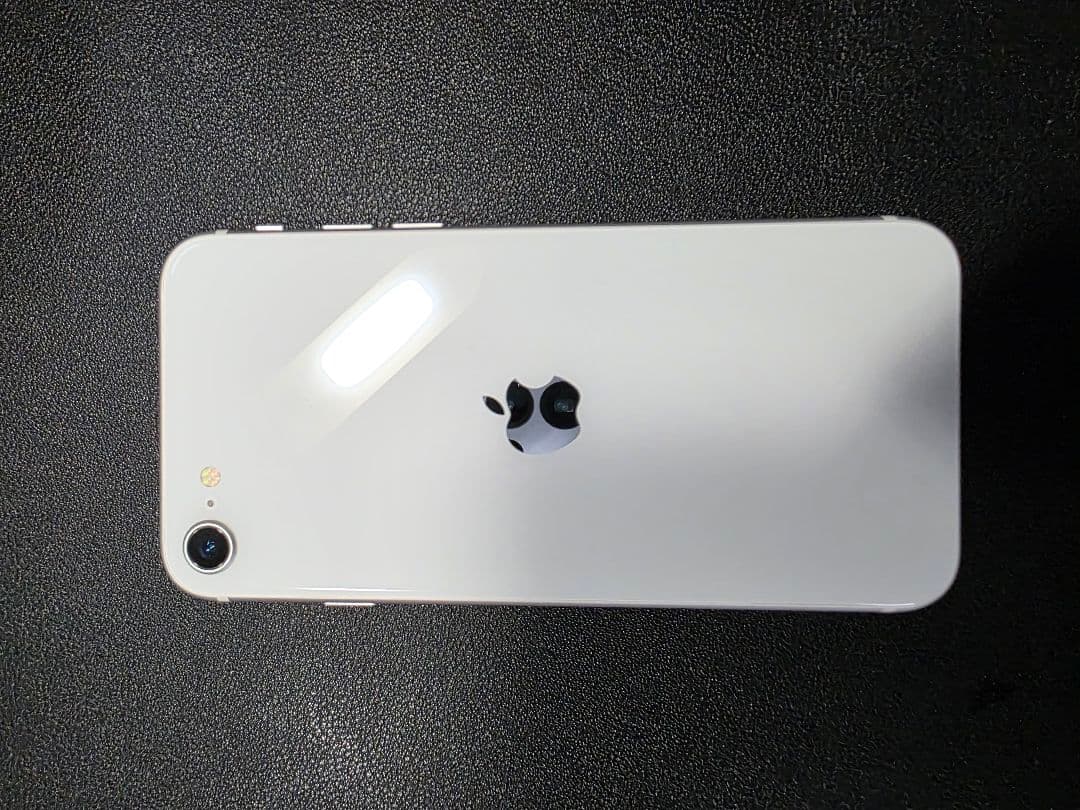 iPhone se2 128gb シルバー　バッテリー新品　simフリー