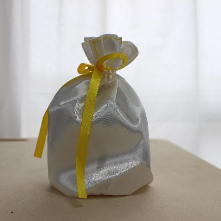 骨壷セット 白並 ＆ 覆い袋 7寸 サテン リボン イエロー 虹輝（こうき）