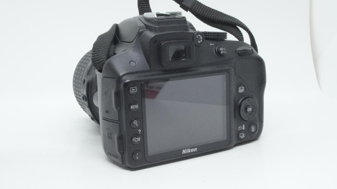 【B3028】 Nikon D3300 / AF-S 18-55 3.5-5.6