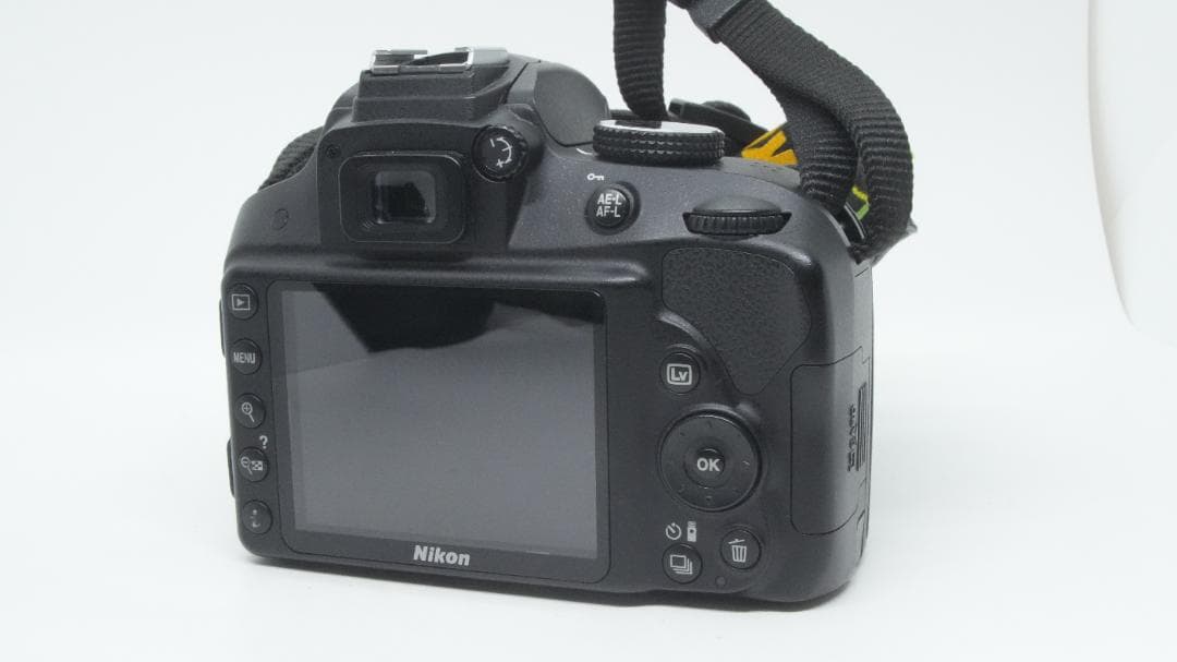【B3028】 Nikon D3300 / AF-S 18-55 3.5-5.6