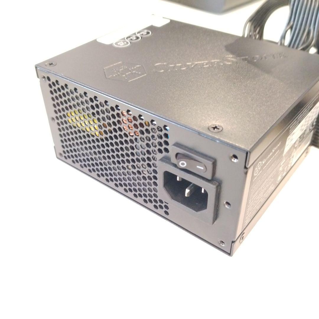 Dan Case A4-SFX v4.1／SFX 700W電源／92mmファン2