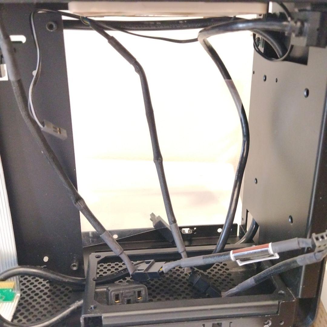 Dan Case A4-SFX v4.1／SFX 700W電源／92mmファン2