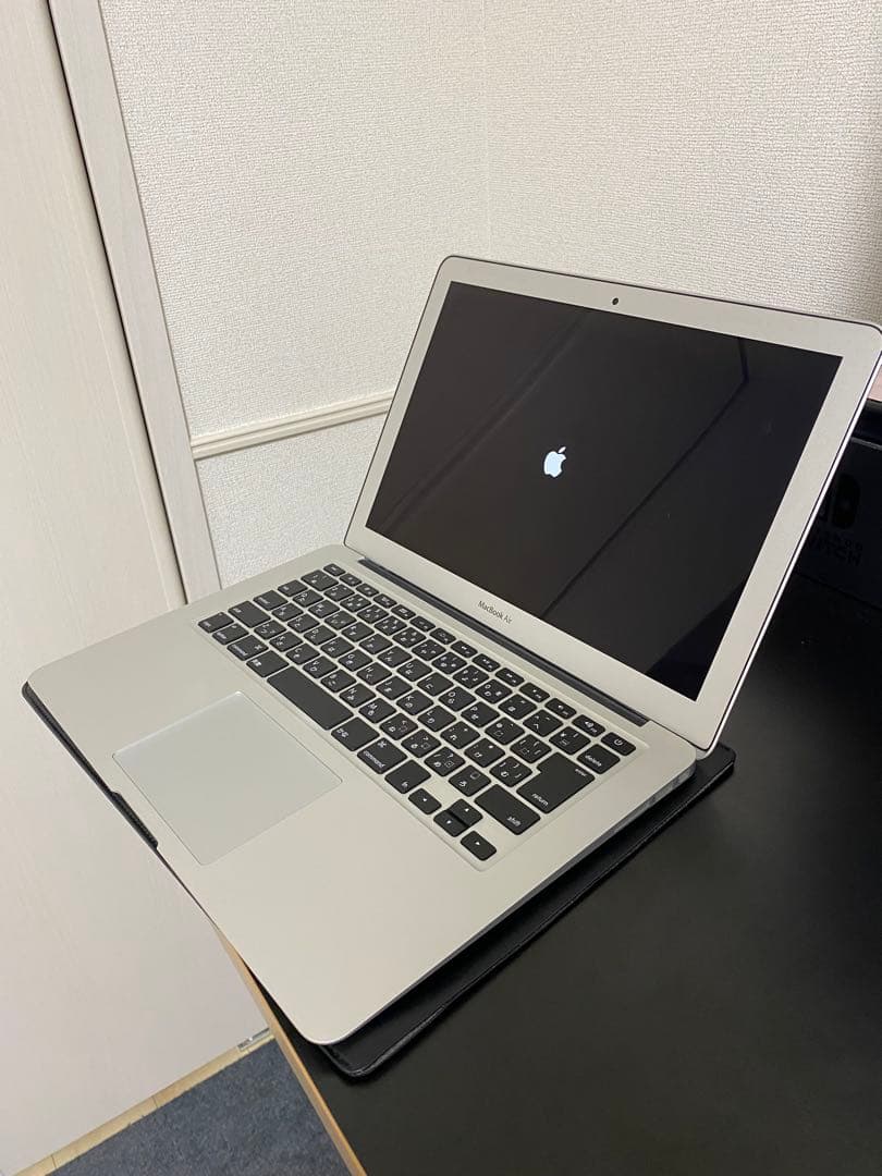 MacBook Air 2017 ジャンク品 内蔵SSD認識不可 電源OK