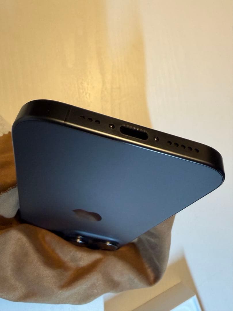 iPhone 15 Pro スペースブラック 本体