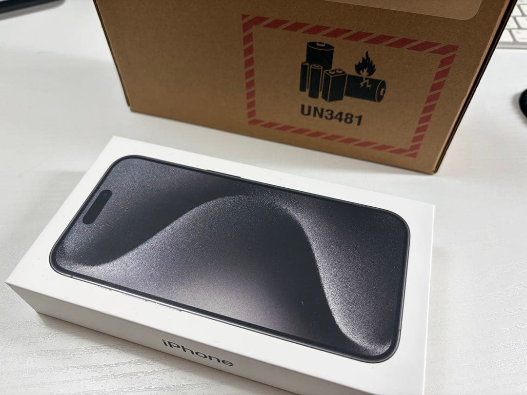 iPhone 15 Pro スペースブラック 本体