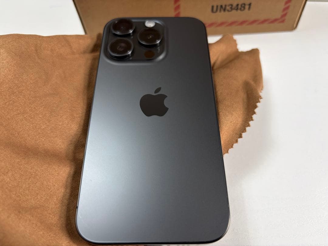 iPhone 15 Pro スペースブラック 本体