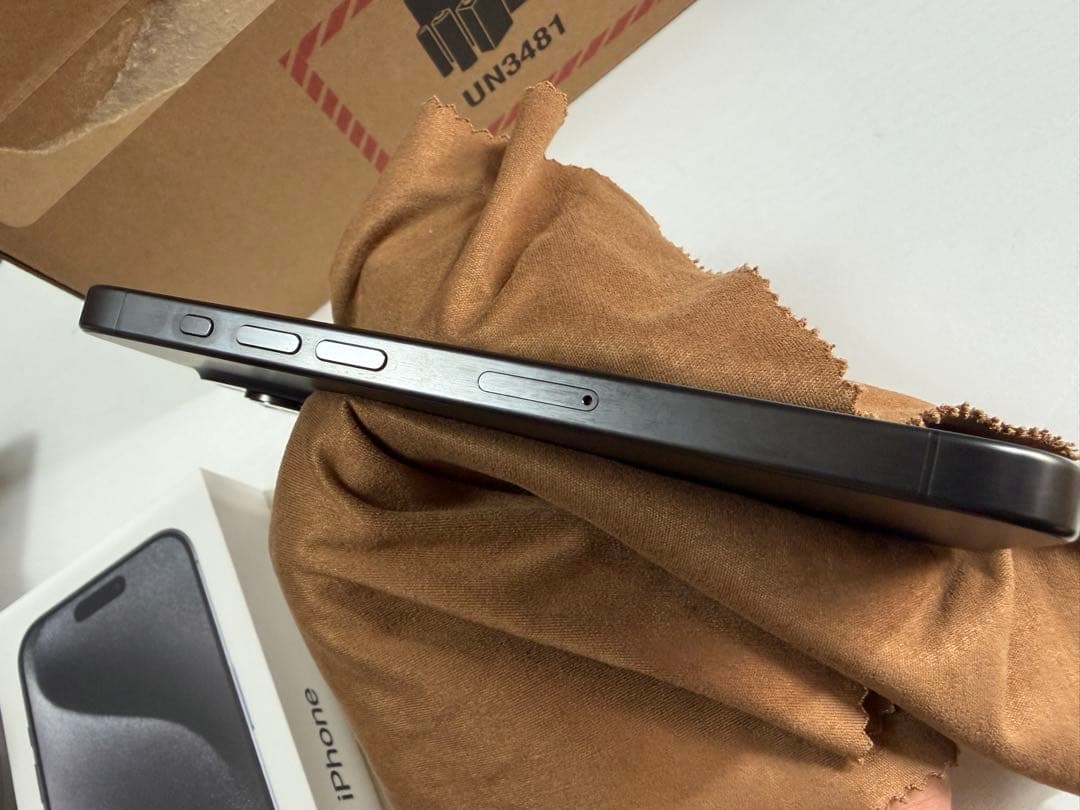 iPhone 15 Pro スペースブラック 本体
