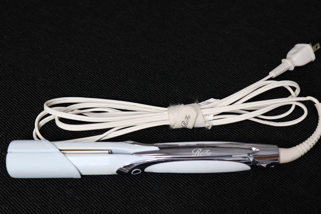 リファストレートヘアアイロン プロ　ホワイト/シルバー