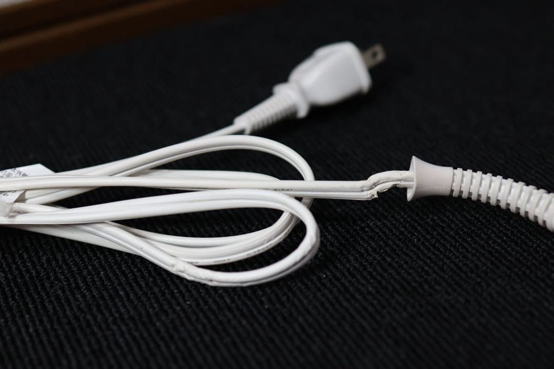 リファストレートヘアアイロン プロ　ホワイト/シルバー