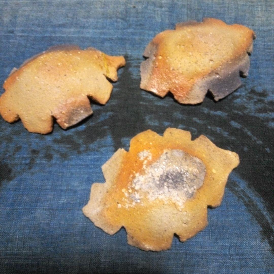 陶芸作家　葉っぱ　豆皿　金繕い　三枚　食器