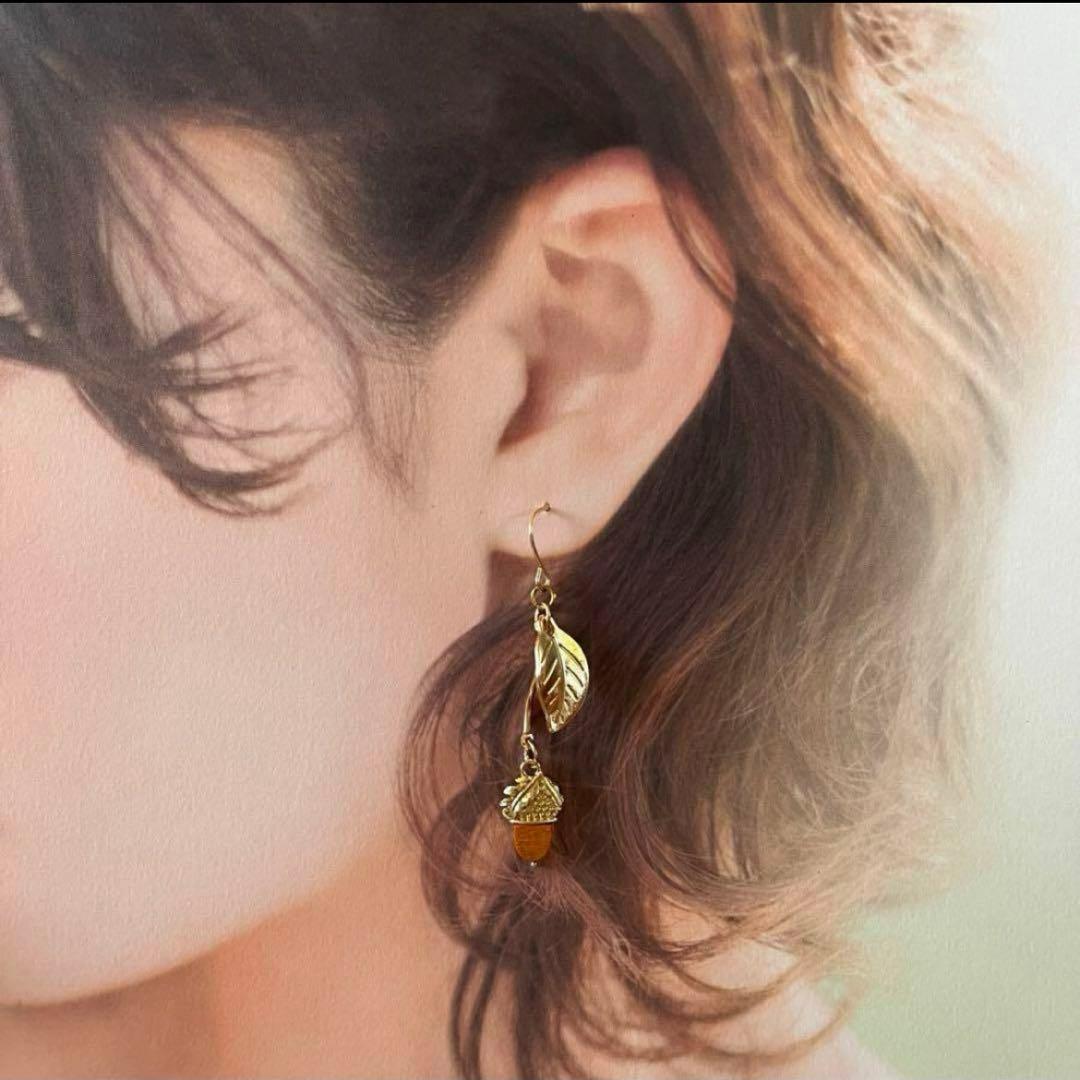 再販☆❤️ どんぐり　リーフ　葉　木製　ピアス　イヤリング　ハンドメイド