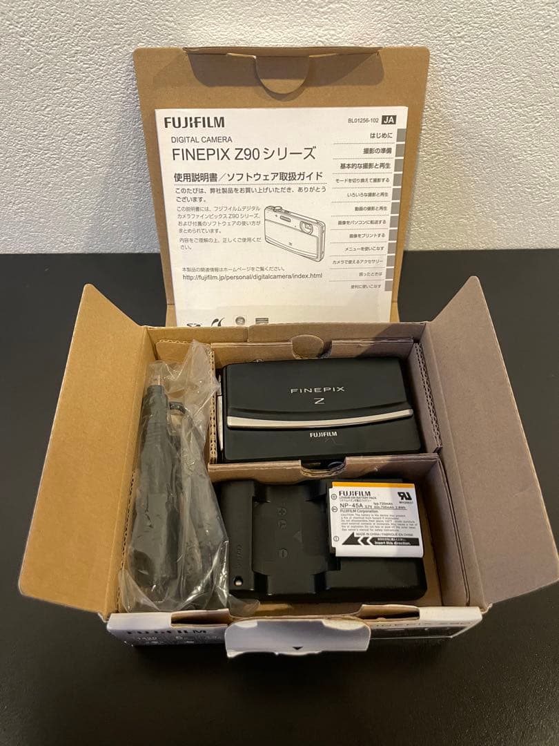 FUJIFILM FINEPIX Z90 コンパクトデジタルカメラ