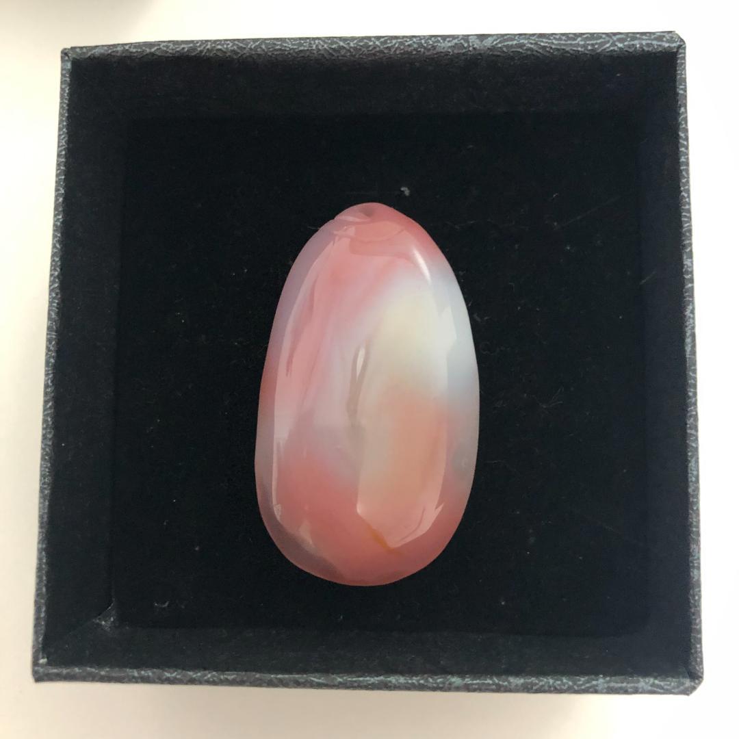 縁結び 女陰 ヌードメノウ 生命の源 女性器 趣味 天然石 瑪瑙 彫り物 A9