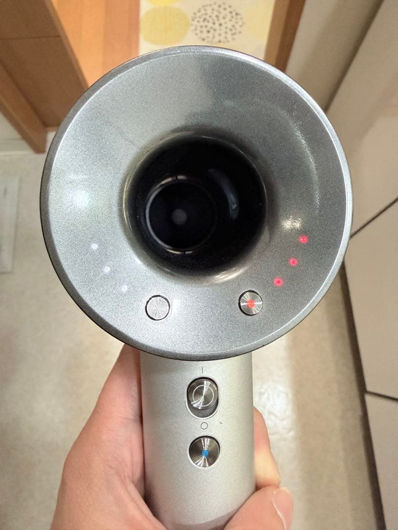 Dyson Supersonic ヘアドライヤー シルバー