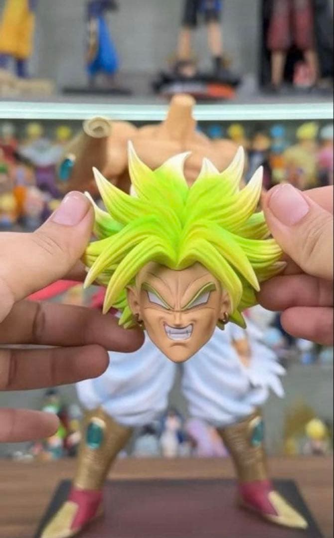 ドラゴンボール 悟空 超サイヤ人 ブロリー フィギュア