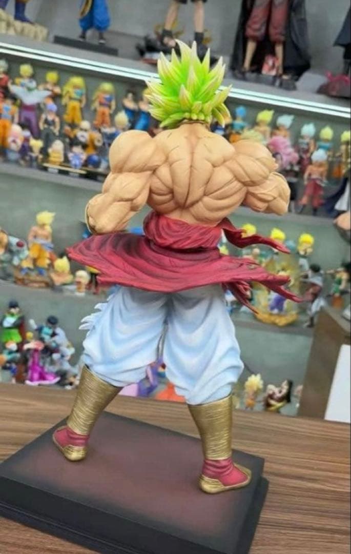 ドラゴンボール 悟空 超サイヤ人 ブロリー フィギュア