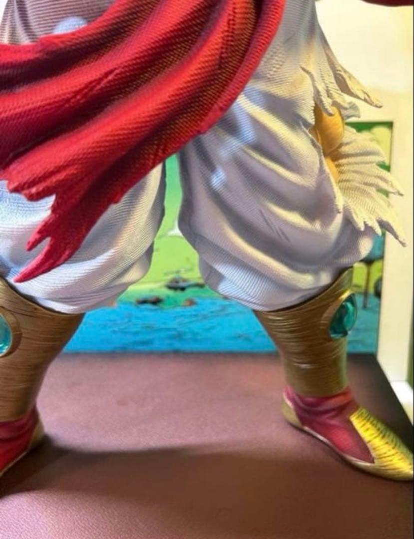 ドラゴンボール 悟空 超サイヤ人 ブロリー フィギュア