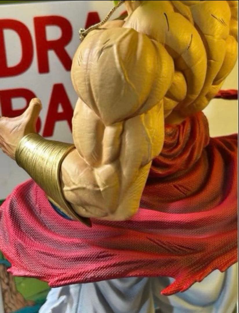 ドラゴンボール 悟空 超サイヤ人 ブロリー フィギュア