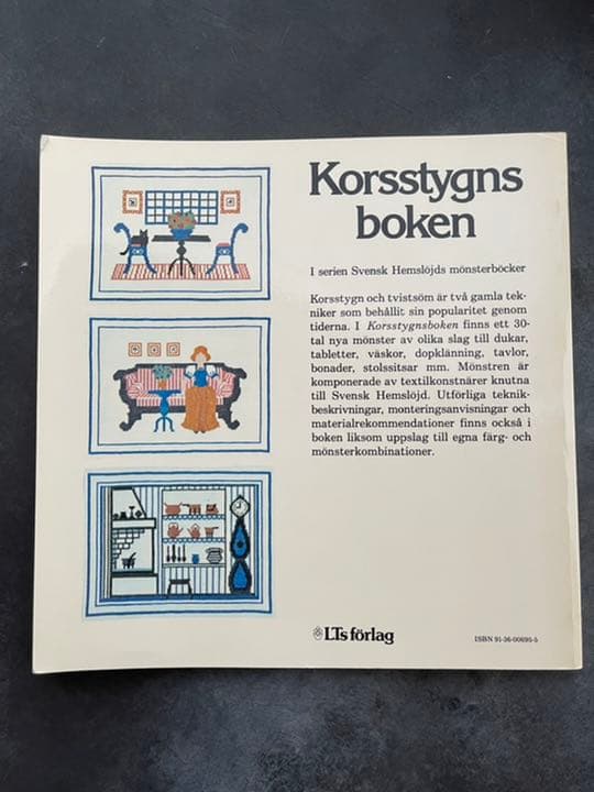 Korsstygns boken  北欧刺繍　古書
