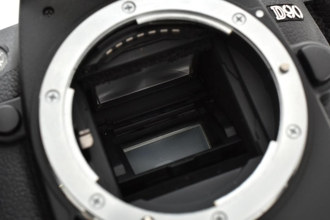 超美品 NIKON ニコン D90 ショット回数 5218枚 N H050