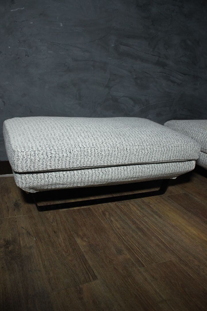 首都圏送無料〜HUKLAQUOD片肘　80万 T517 クオード　ソファ　セット