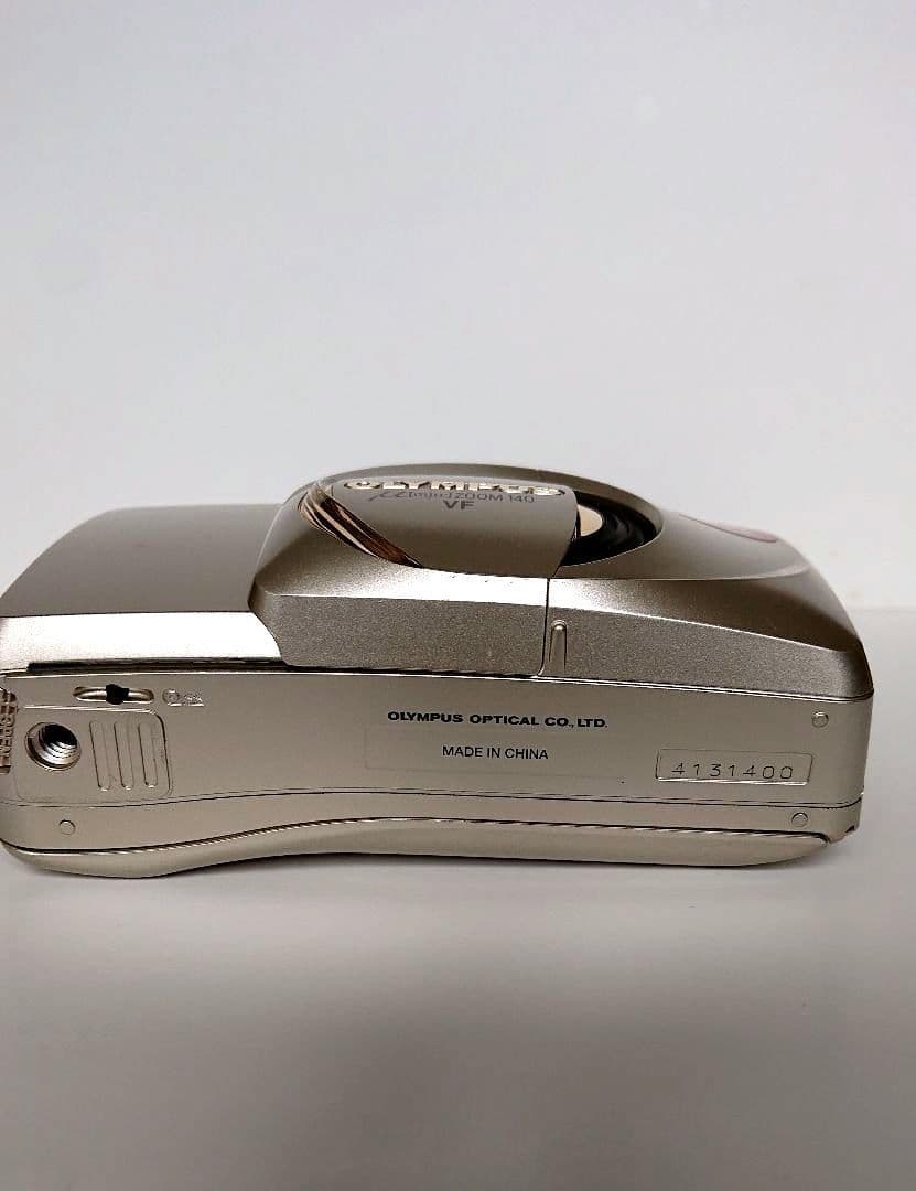OLYMPUS μ[mju:] ZOOM 140 VF ゴールドフィルムカメラ