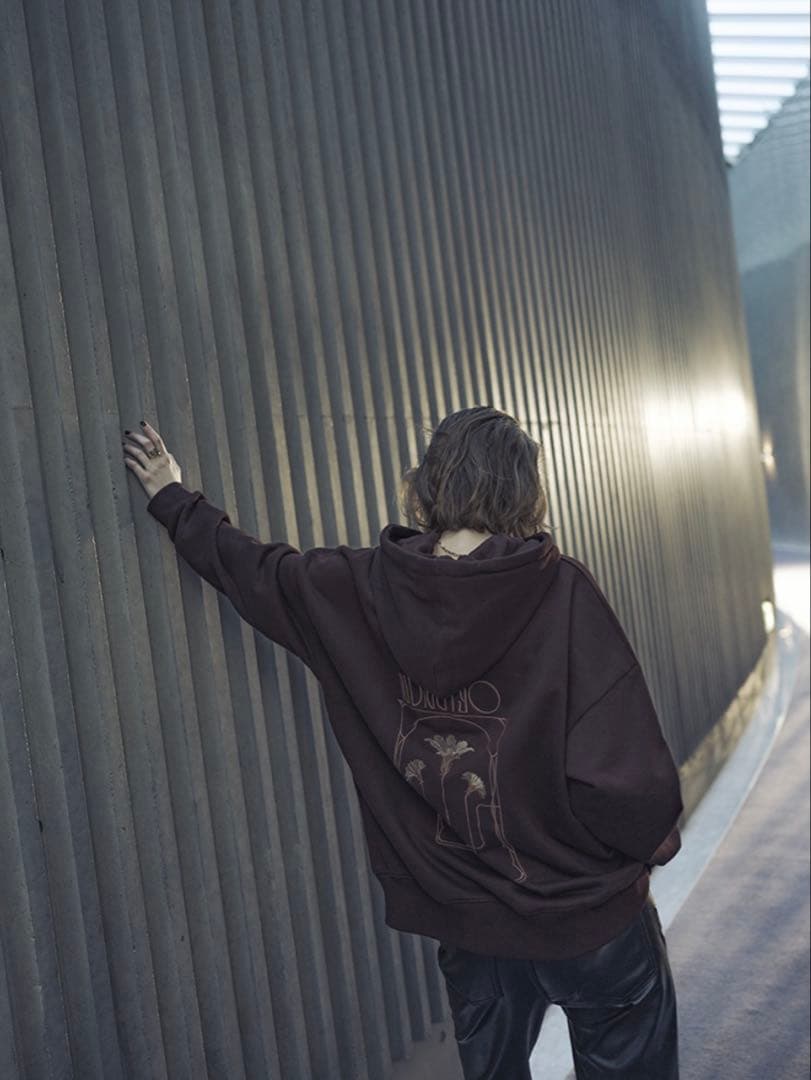 NIL DUE NIL UN TOKYO パーカー　フーディー