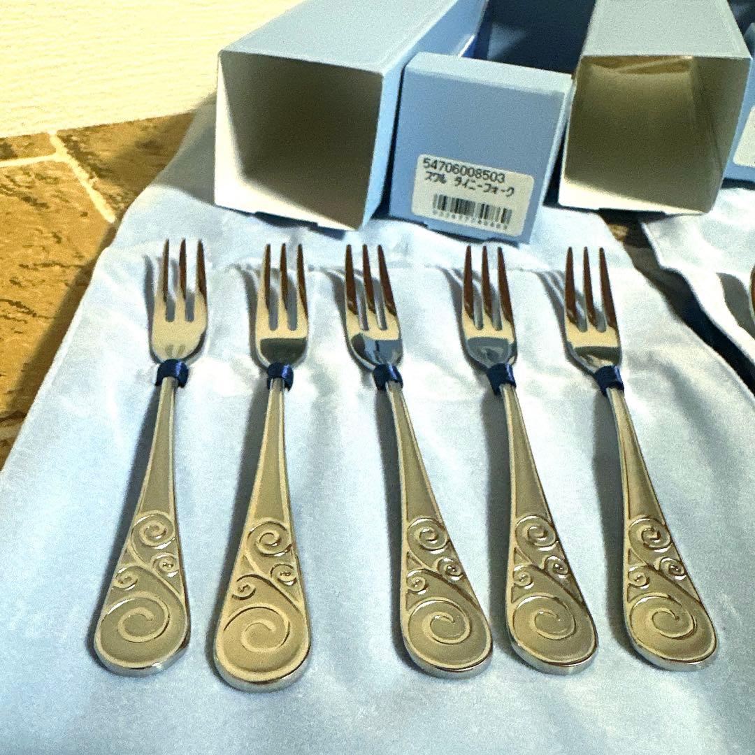 ウェッジウッド スワルタイニー スプーン フォークセット　新品未使用・廃盤