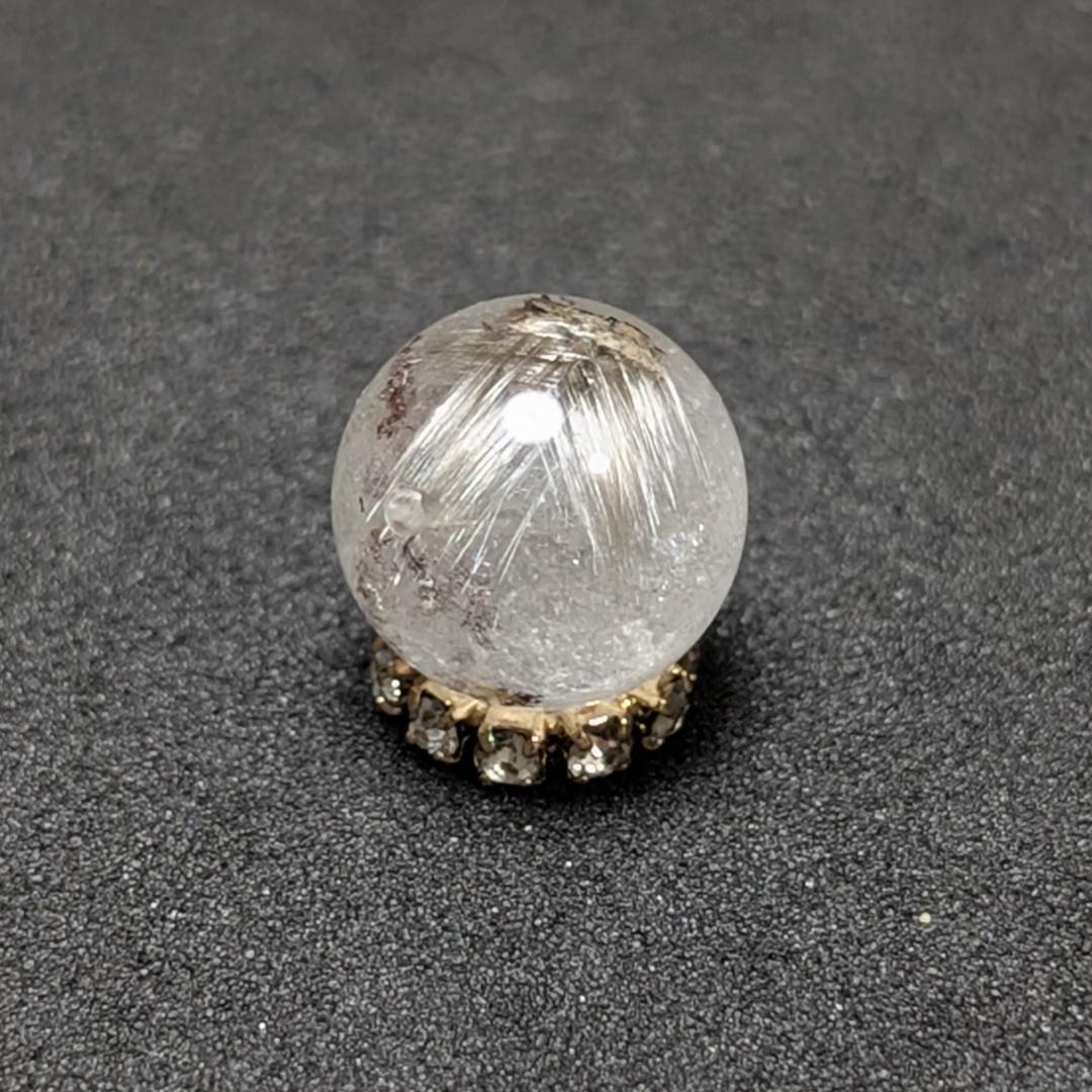 【白金色の結晶が素敵】プラチナルチルクォーツ 一点物 9ミリ 粒売り 貫通穴あり