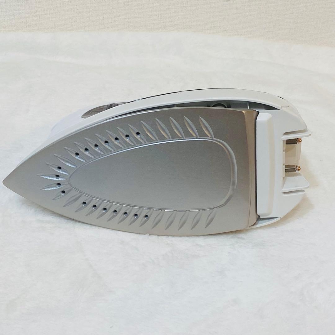 パナソニック コードレススチームアイロン グレー NI-CL313-H