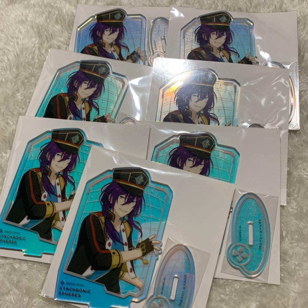 あんスタ　まとめ売り　大量　段ボール　缶バッジ