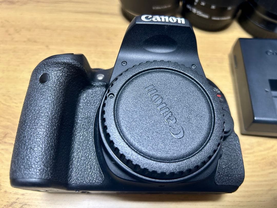 Canon EOS Kiss X9i 本体 ダブルズームキット 単焦点レンズ付