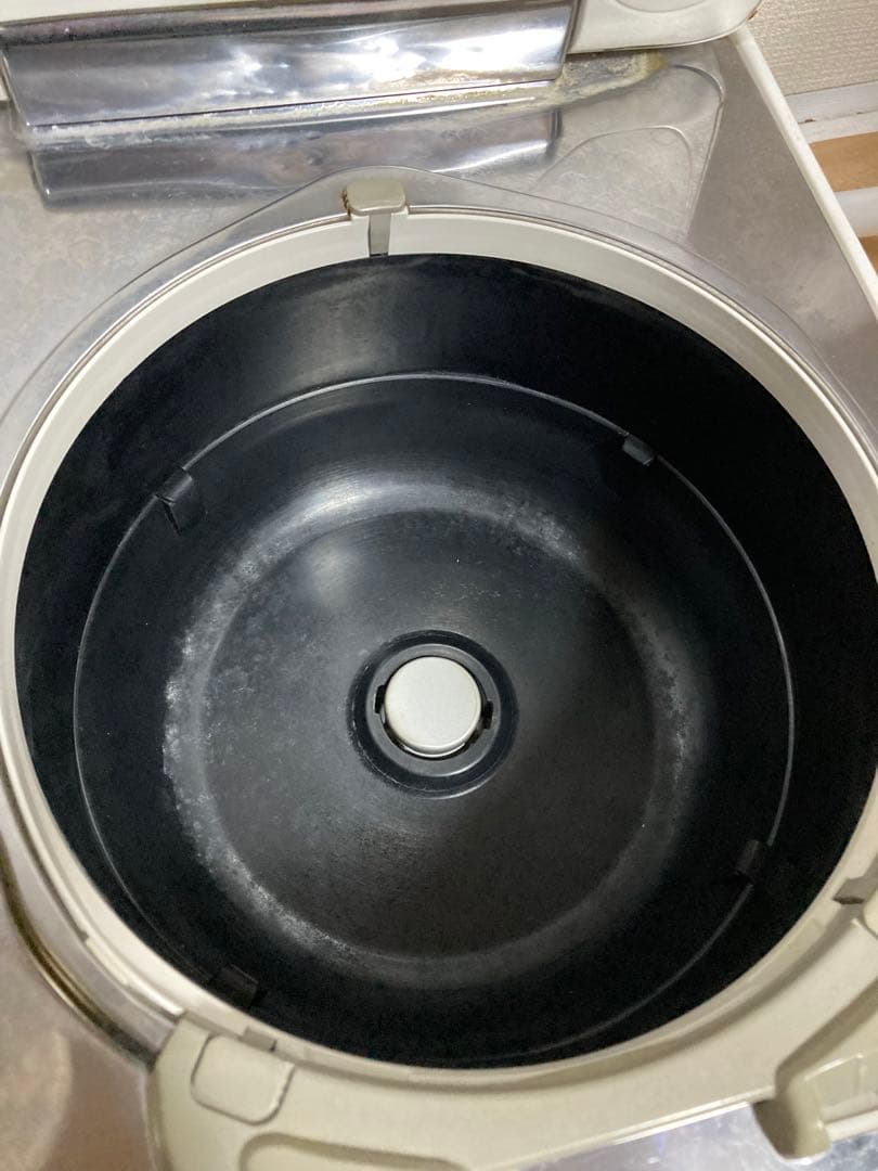 釜☆美品☆Panasonic SR-PW106 Wおどり炊き　IH 炊飯器