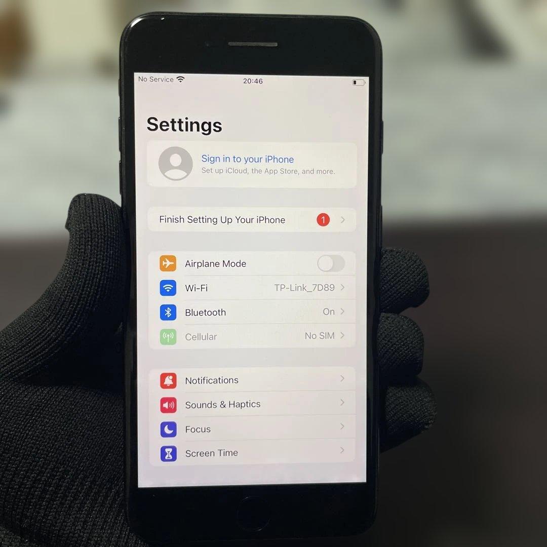 スマートフォン本体 7076 iPhone7plus 128GB