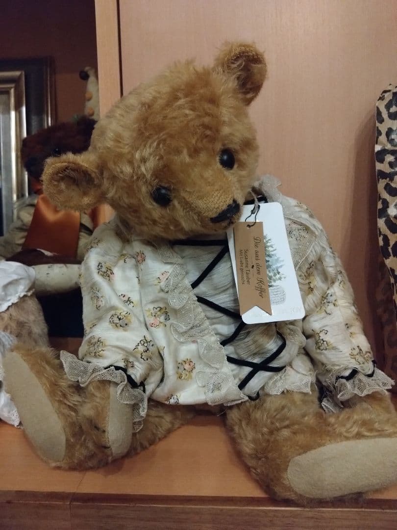 テディベア アーティスト スザンヌ・タウバー 作家