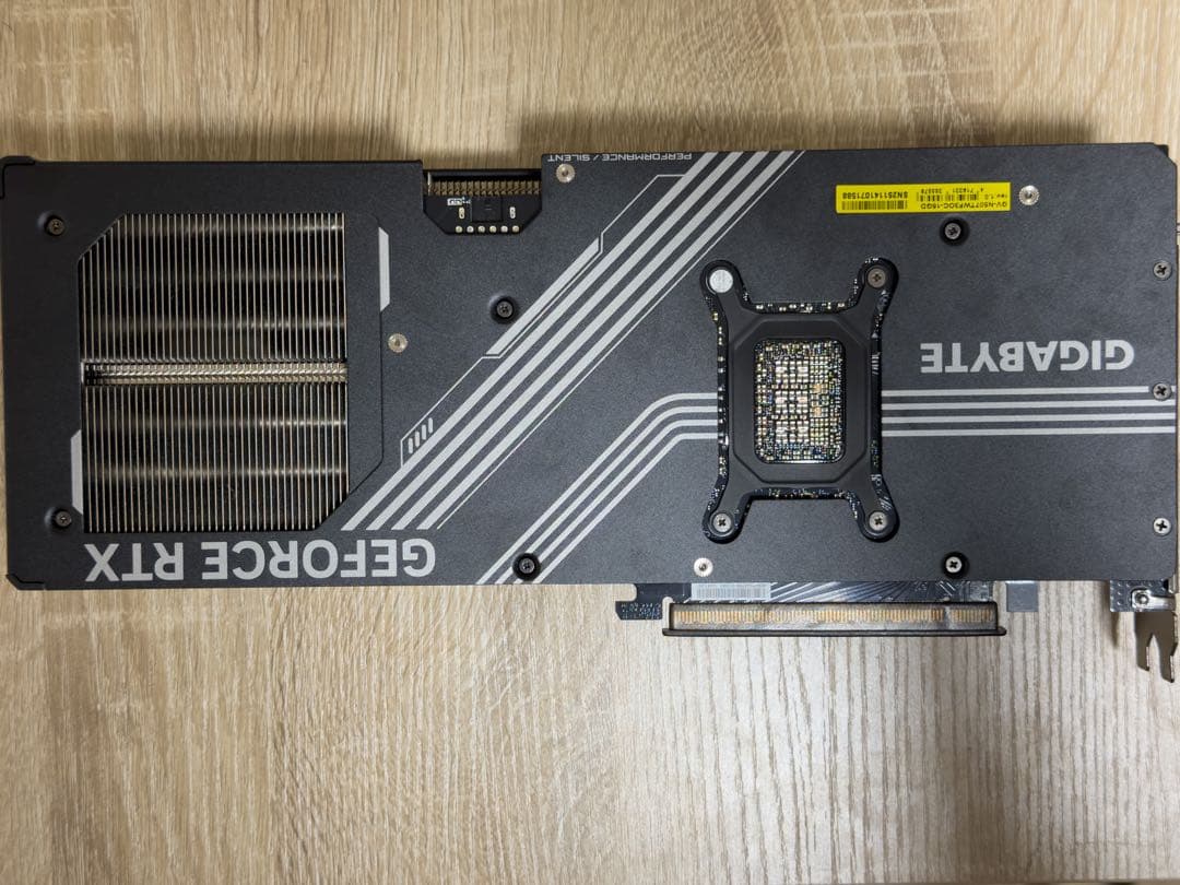 グラフィックボード・グラボ・ビデオカード GIGABYTE GeForce RTX 5070 Ti 16GB