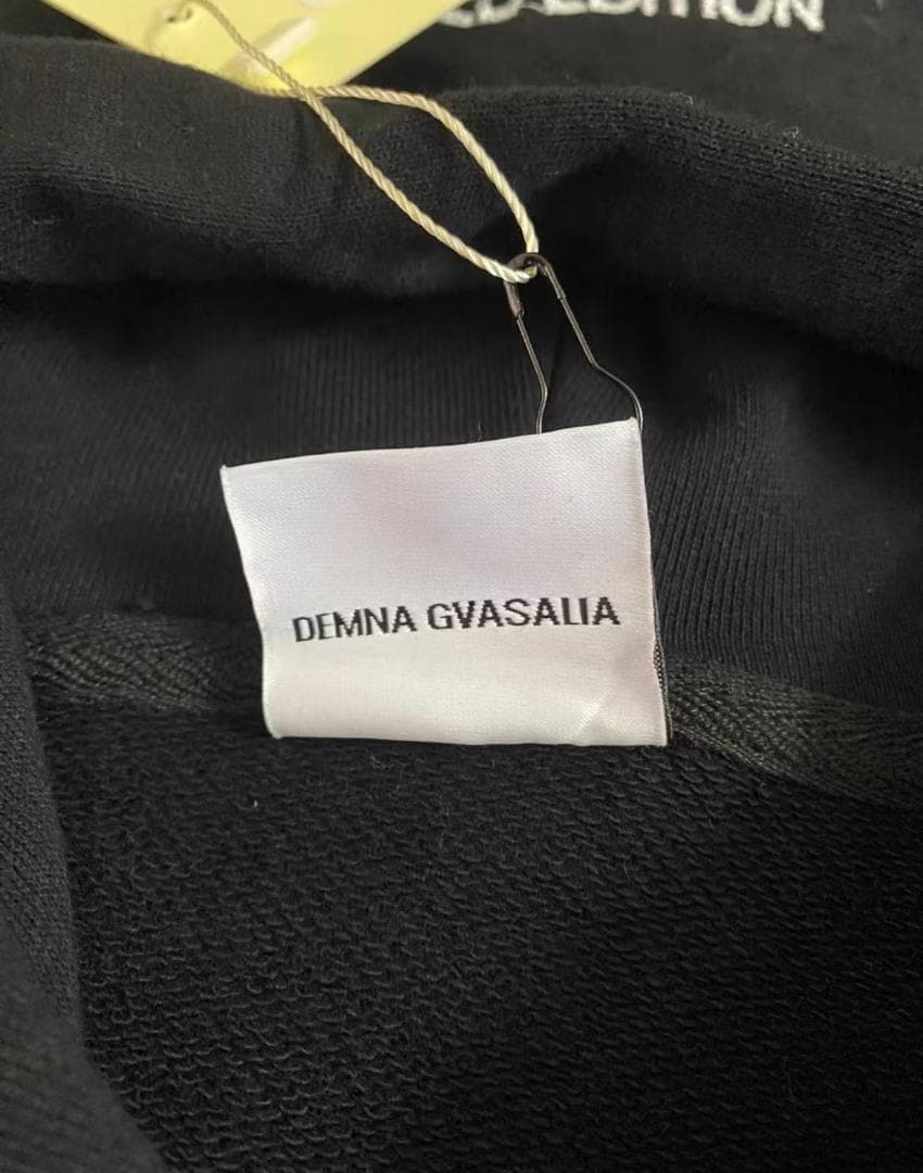 vetements world tour hoodie パーカー