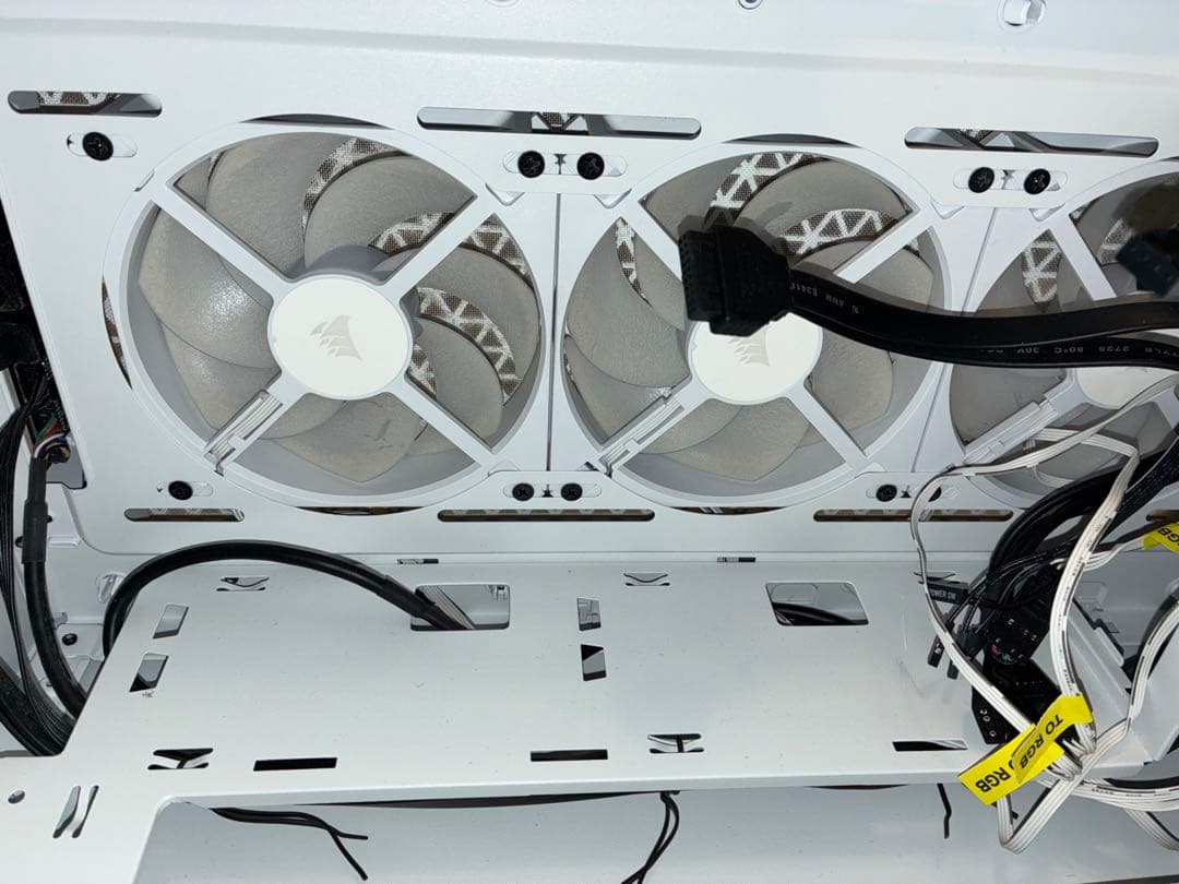 3000D RGB AIRFLOW ミッドタワー PC ケース - ホワイト