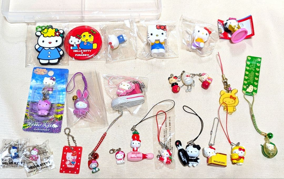 キティちゃんまとめ売り　いちご　カステラ　しずく　ウサギ　ハイビスカス　色々
