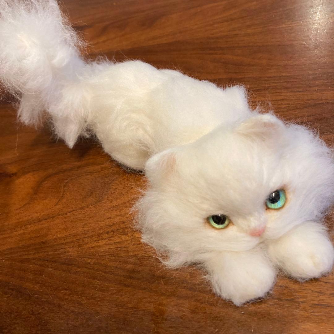羊毛フェルト　白猫　ペルシャ