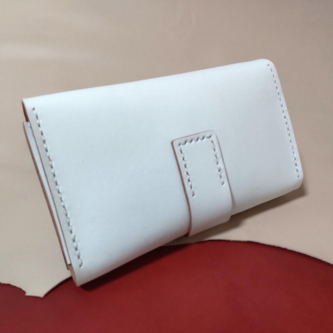手巻きたばこ シャグポーチ二つ折り(ホワイト)コンチョ止 牛革【S-39】
