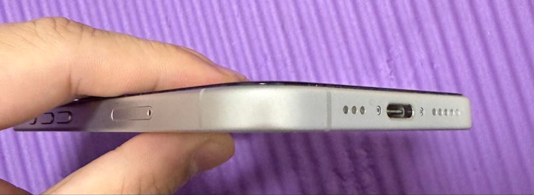 Apple iPhone 16 256GB ホワイトSIMフリー