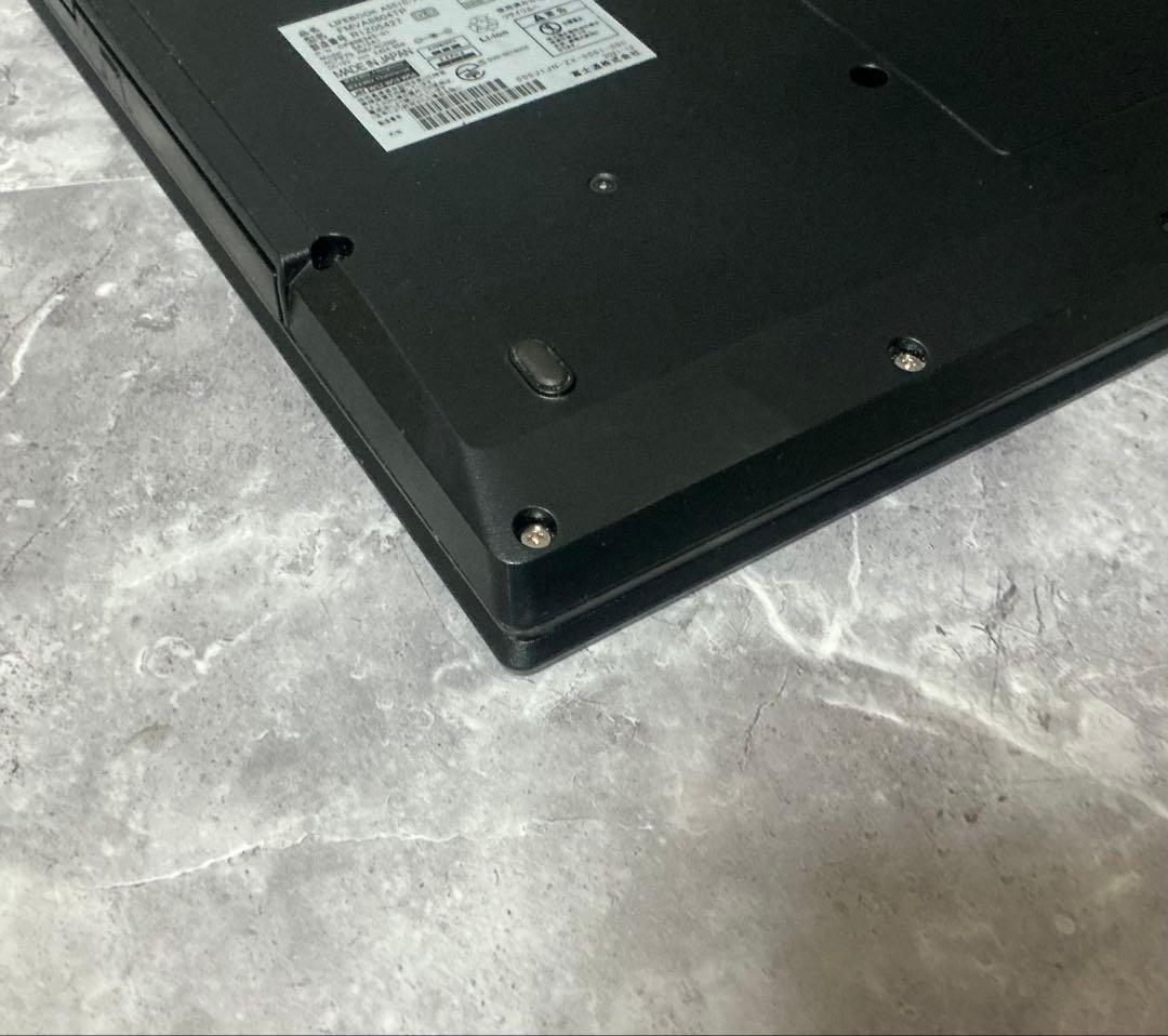 FUJITSU 第10世代 新品SSD 256GB 2022購入品 顔認証 良品