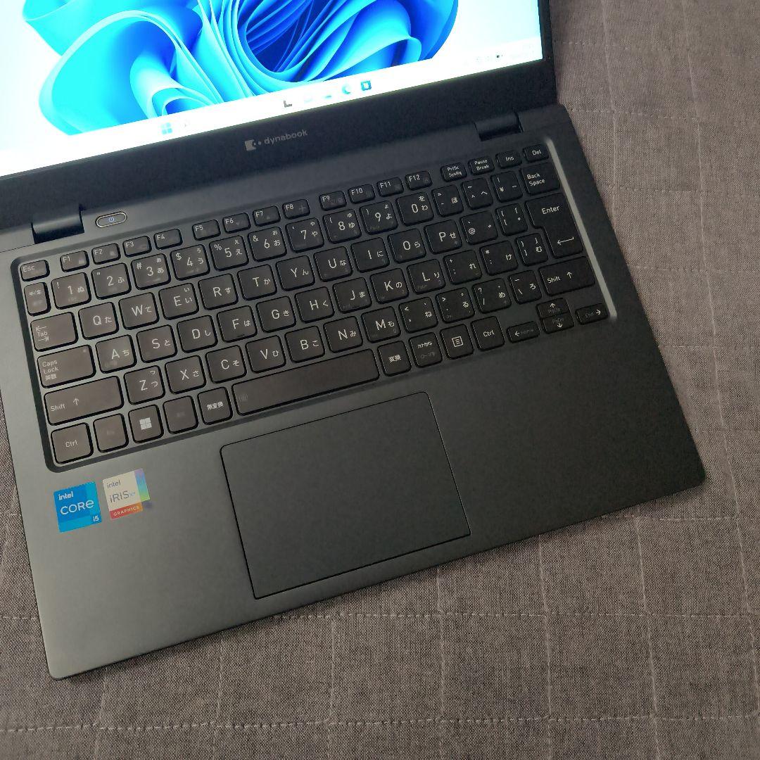 美品 Dynabook 超軽量 驚速 12世代i5 16GB 1TB 37