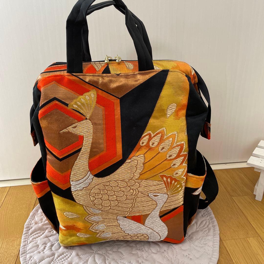 【帯リメイク】孔雀刺繍／間口大きなリュック